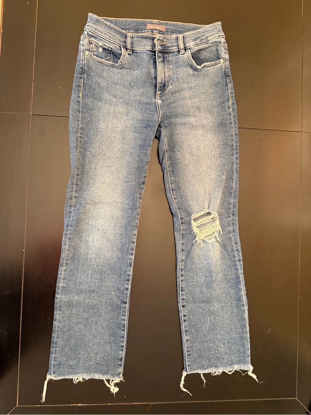 DL1961 Distressed Cropped Jeans